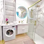 Horyzont Apartamenty-apartament Kaszmirowy Fale Bałtyku, Sauna, Siłownia, Plac Zabaw Kołobrzeg