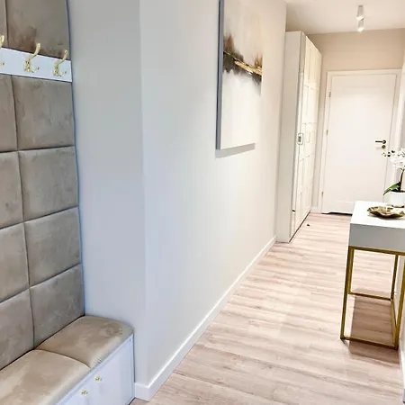 Horyzont Apartamenty-apartament Kaszmirowy Fale Baltyku, Sauna, Silownia, Plac Zabaw Lägenhet